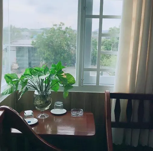 Hung Thinh Khách sạn *