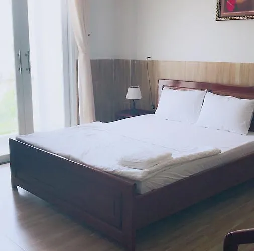 Khách sạn Hung Thinh *